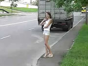 Русская проститутка ударила полицейского
